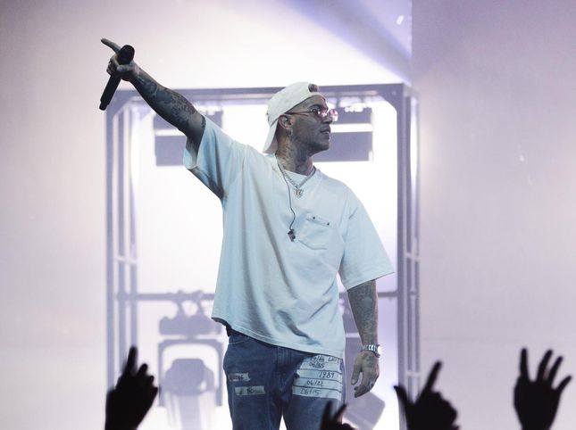 Emis Killa retires from Sanremo 2025