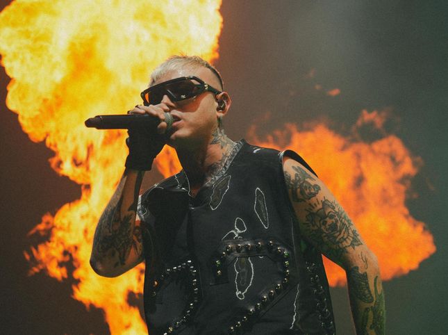 Lazza: “Salmo has always given me advice, live rap is growing”