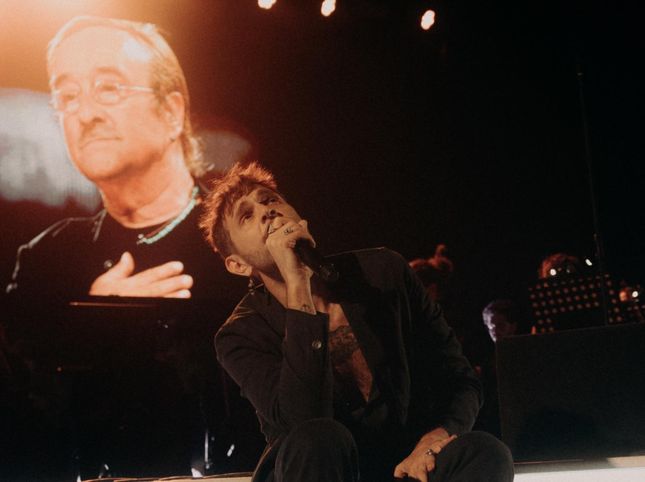 Lucio Dalla is a happy island