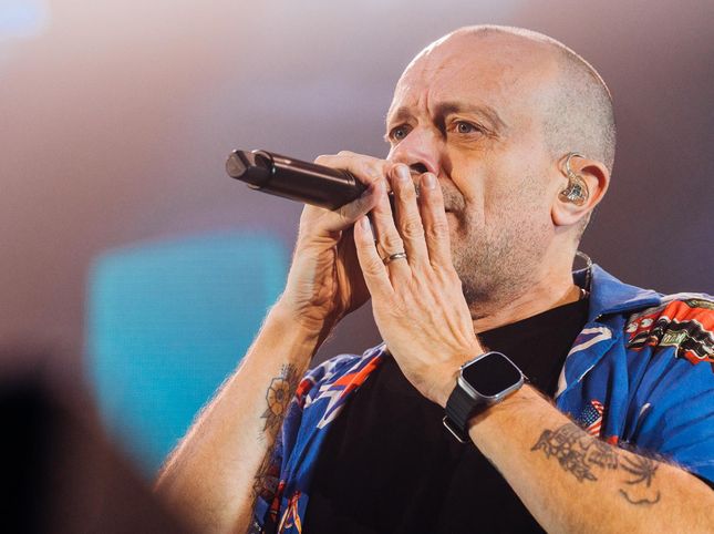 The story of "heaps", which Max Pezzali did not sing for 30 years