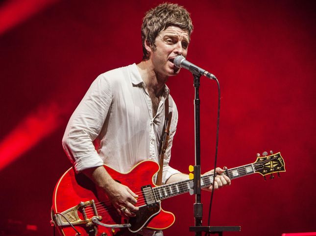 Why Noel Gallagher dedicated "Cast No Shadow" to Richard Ashcroft