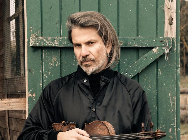 Godai Fest, D'Erasmo: "At the contamination center and curiosity"