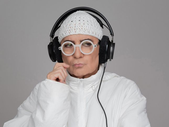 Renato Zero: "The records want to make us become numbers"