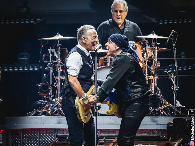 Bruce Springsteen is back on stage at the Stone Pony...