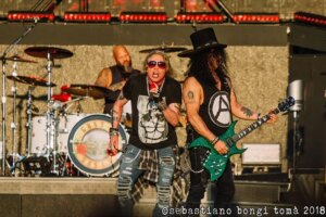Guns N’ Roses, in Poland they play a song after 20 years