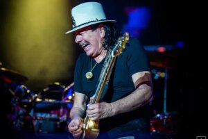 Santana criticizes guitarists with all speed and no feeling