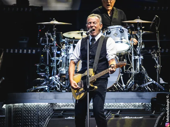 The video for “Streets of Minneapolis”, the Springsteen song