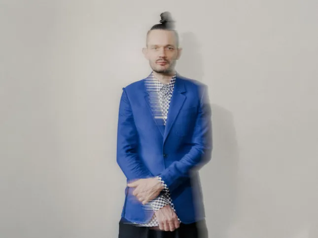 Apparat, the art of loops and doubt as a form of rebirth