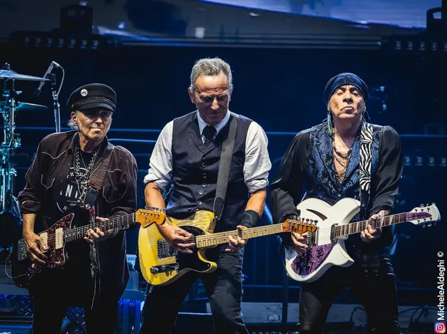 Springsteen announces new tour with the E Street Band