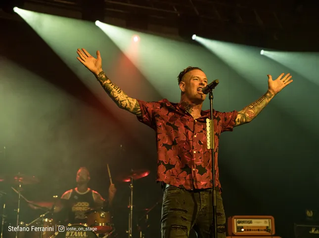 Black Sabbath covered by Corey Taylor of Slipknot and Lzzy Hale