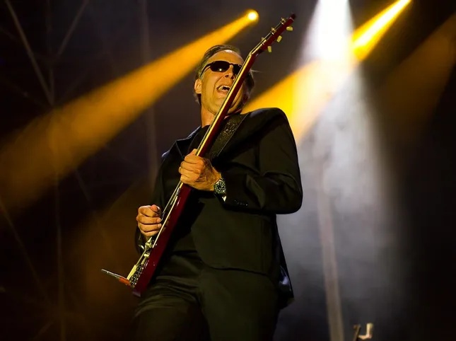 Joe Bonamassa releases a live tribute album to Rory Gallagher