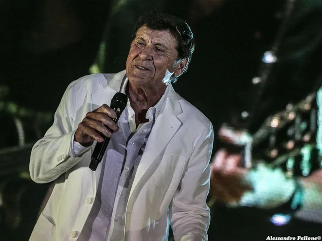 Jovanotti wrote a song for Gianni Morandi's tour