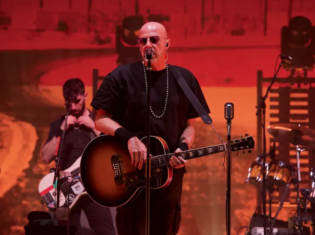 Negrita, in the summer with the “Talk & Live” tour