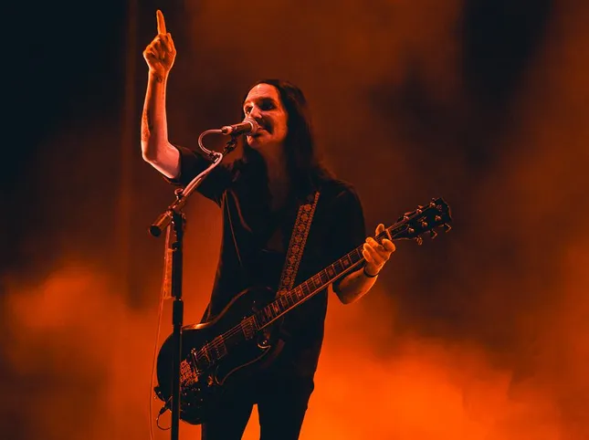 Placebo: twenty years of “Meds”