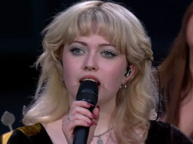 Violet Grohl, Dave's daughter, has announced her debut album