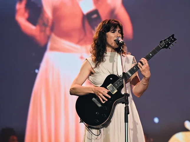 Elisa in the sports halls: the 2026 tour lineup