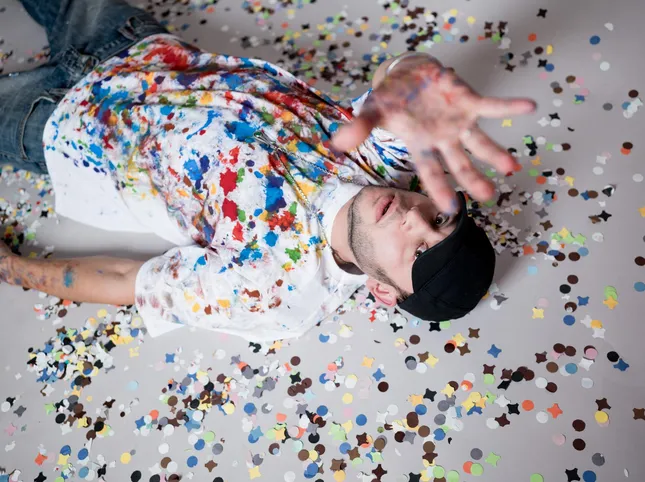 Grudge: “I am a mad jester who insults kings”