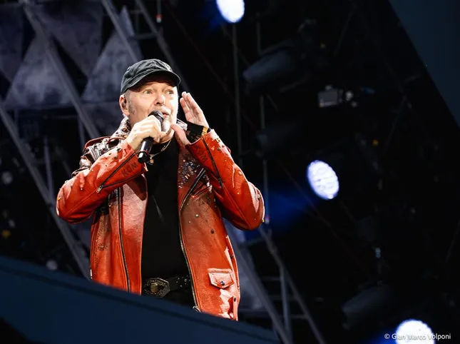 Vasco and the record-breaking live show: "500 thousand people for my 50th birthday"