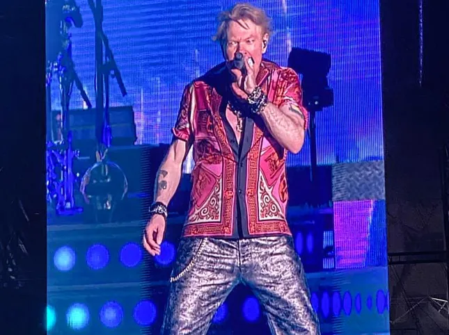 Axl Rose Reveals What Inspired Izzy Stradlin For 'You Could Be Mine'