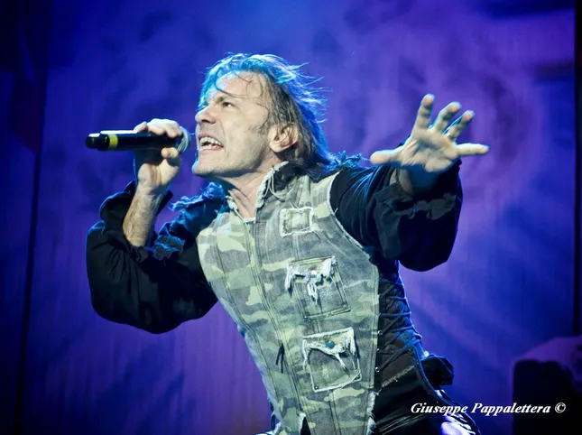 Bruce Dickinson, the new solo album is recorded live
