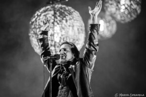 From Pearl Jam to Franco Battiato: songs about suicide
