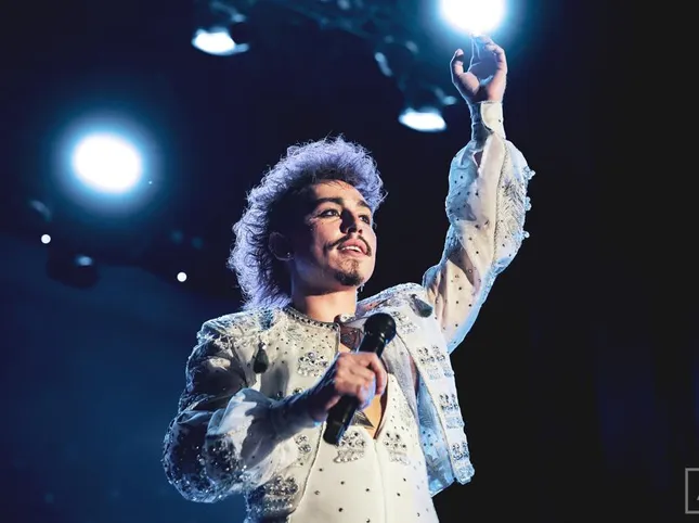 Goodbye (actually, no): why bands play with our feelings