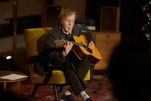 Paul McCartney and Ringo Starr, vocal duet