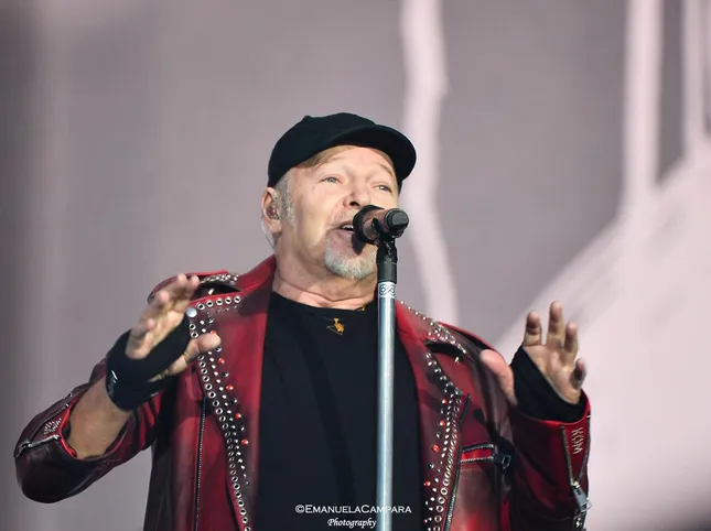 Vasco Rossi: the two concerts at the Circus Maximus are back on TV