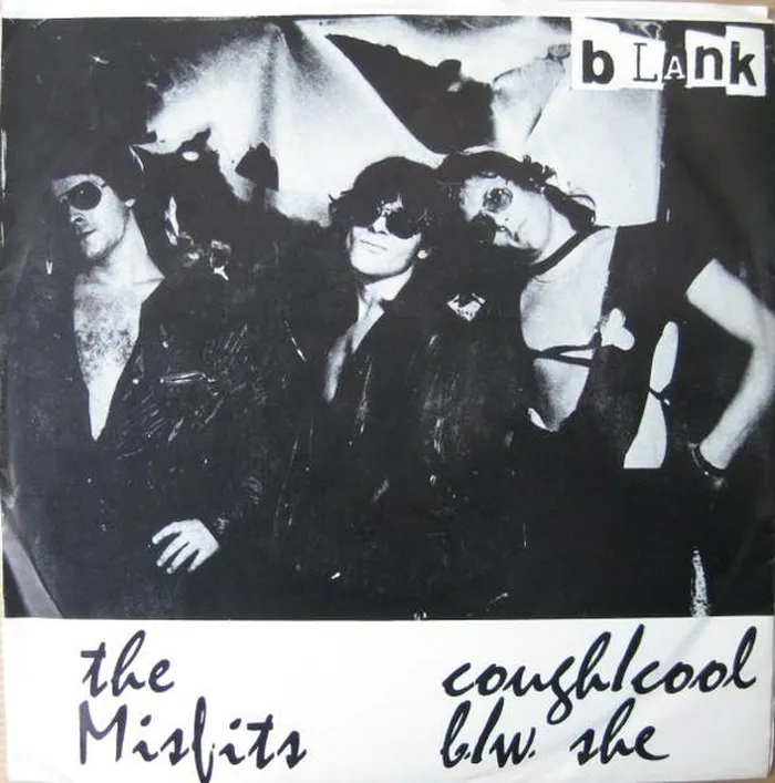 https://images.rockol.it/muac0sY0bo_6xJIaJzie_jVqvZs=/700x0/smart/rockol-img/img/foto/upload/misfits-coughcool-bw-she.jpeg