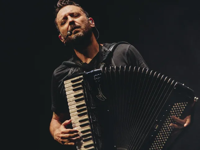 Cesare Cremonini: "The time for sequins is over"