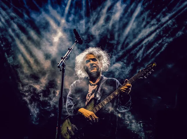 Getting lost and finding yourself on the night of the Cure, in concert in Florence