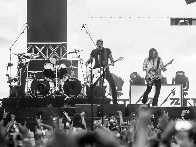 Metallica breaks records in Germany