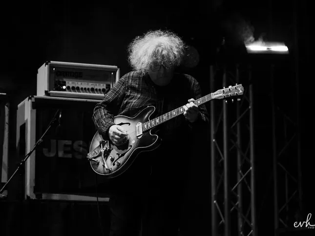 The Jesus and Mary Chain against shoegaze and Eddie Van Halen