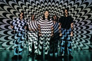 We premiere the second preview of “Love is a Muscle” by Rüdiger