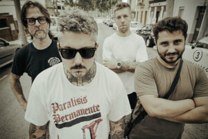 We premiere “Disfòria per omplir la buidor” by Pes Mort