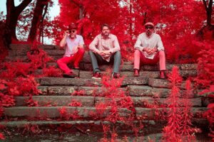Dana Colley brings back the spirit of Morphine with Vapors Of Morphine