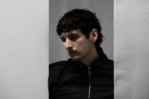 “More than yesterday”, first preview of Luz Futuro’s debut album